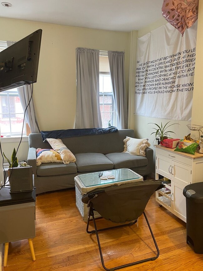 property at 27 Phillips St