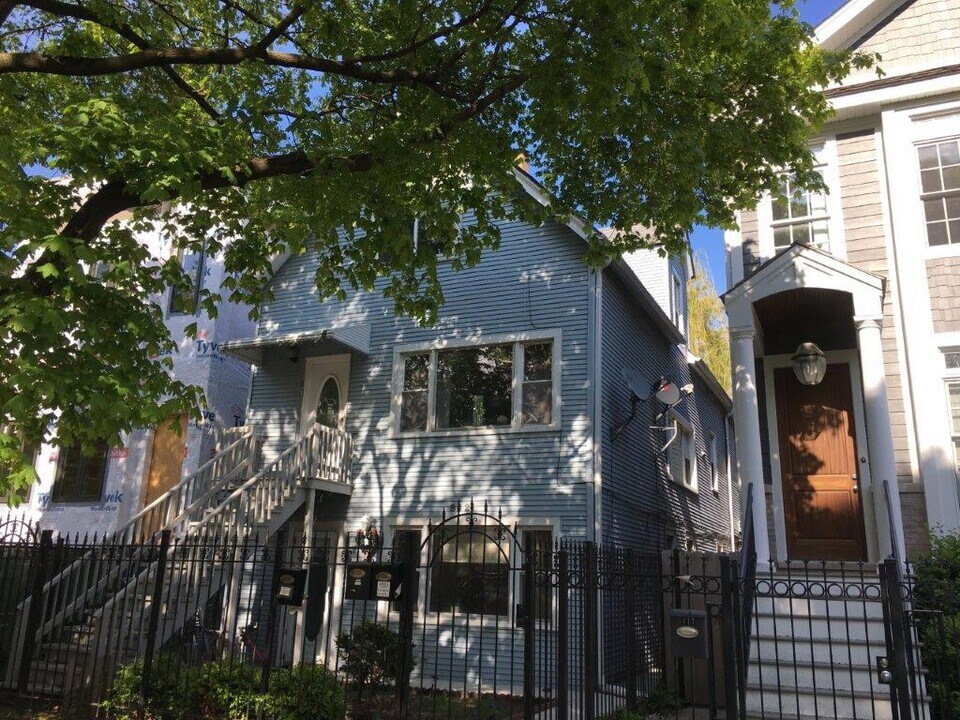 3421 N Bell Ave in Chicago, IL - Building Photo