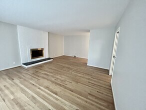 6901 Woodbank Dr in Bloomfield Hills, MI - Building Photo - Building Photo