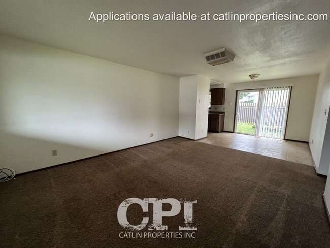 526 Beechwood St in Woodland, WA - Building Photo - Building Photo