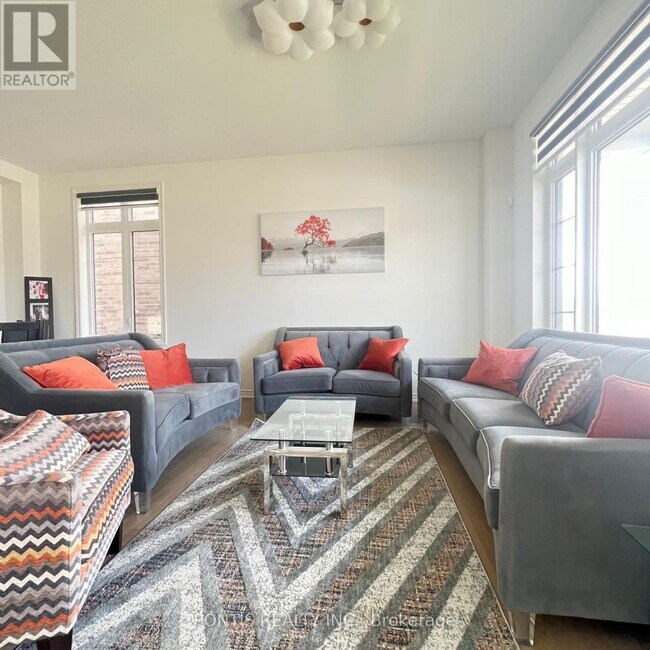 15 Magnolia Ave in Adjala-Tosorontio, ON - Building Photo - Building Photo