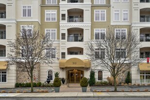 410 Westchester Ave in Port Chester, NY - Building Photo