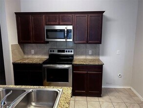 950 Decker Dr in Fate, TX - Building Photo - Building Photo