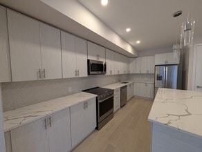 812 Star Private in Ottawa, ON - Building Photo - Building Photo