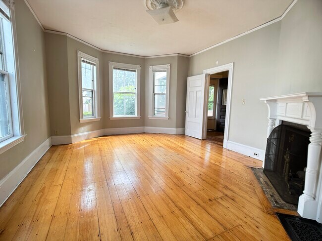 55 Rindge Ave, Unit 55