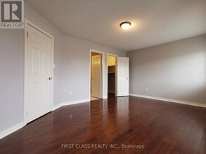 279 River Ridge Blvd in Aurora, ON - Building Photo - Building Photo