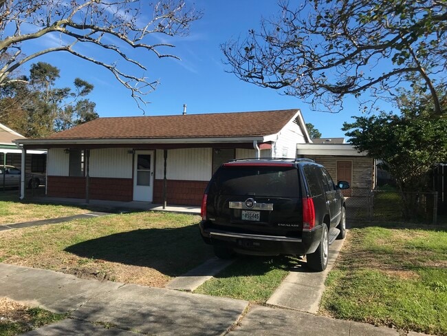 property at 1117 Evergreen Dr