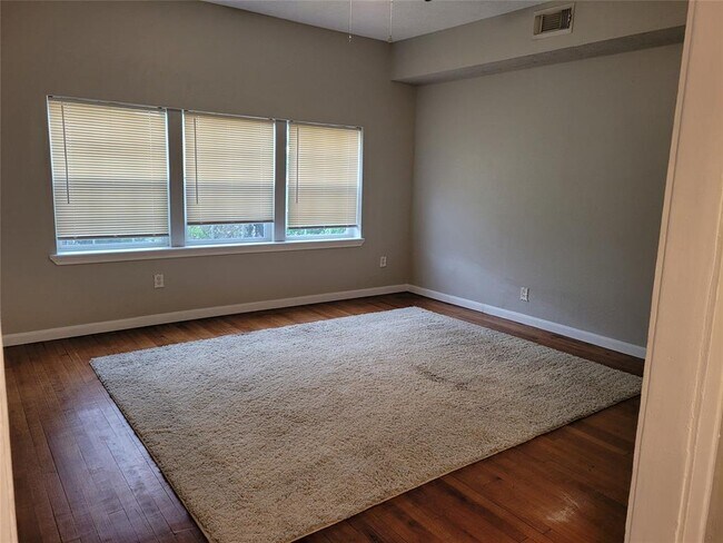 3415 La Branch St-Unit -4 in Houston, TX - Building Photo - Building Photo