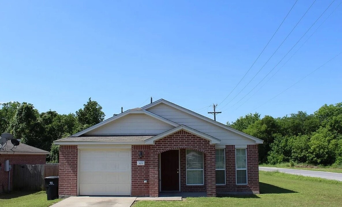 503 E Union Ave in Temple, TX - Building Photo