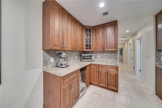 1728 NE 16th Ave in Fort Lauderdale, FL - Building Photo - Building Photo