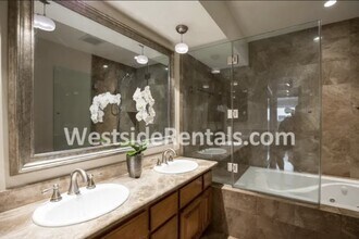 11970 Montana Ave in Los Angeles, CA - Building Photo - Building Photo