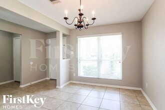 9885 Hyacinth Way in Conroe, TX - Foto de edificio - Building Photo