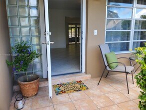 9401 SW 181st St in Palmetto Bay, FL - Building Photo - Building Photo