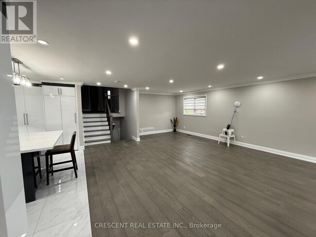 3941 Longo Cir in Mississauga, ON - Building Photo - Building Photo