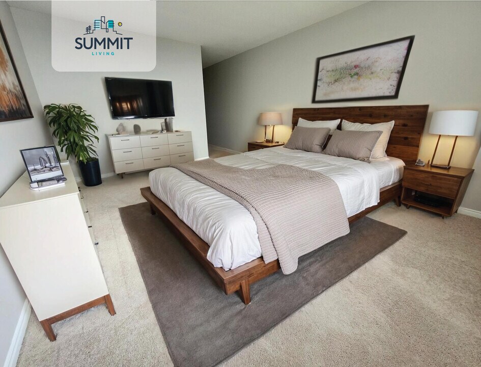 Pineridge Place in London, ON - Building Photo