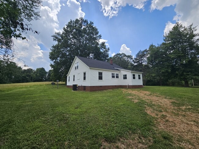 1129 Costner Rd in Shelby, NC - Building Photo - Building Photo