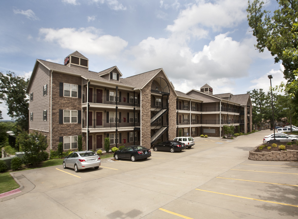 College North Apartments in Fayetteville, AR - Foto de edificio