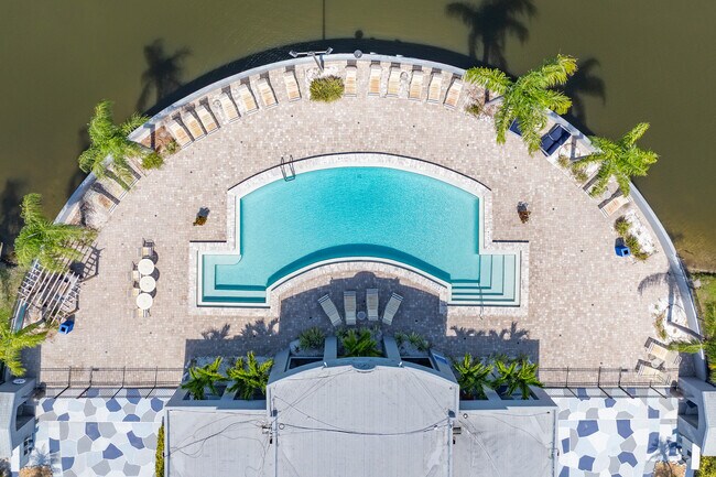 Harbour Cay in Largo, FL - Building Photo - Building Photo