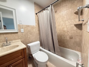 1642 Williamsbridge Rd in Bronx, NY - Building Photo - Building Photo