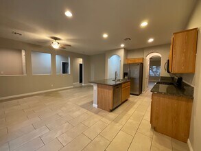 3948 Yellow Mandarin Ave in North Las Vegas, NV - Building Photo - Building Photo