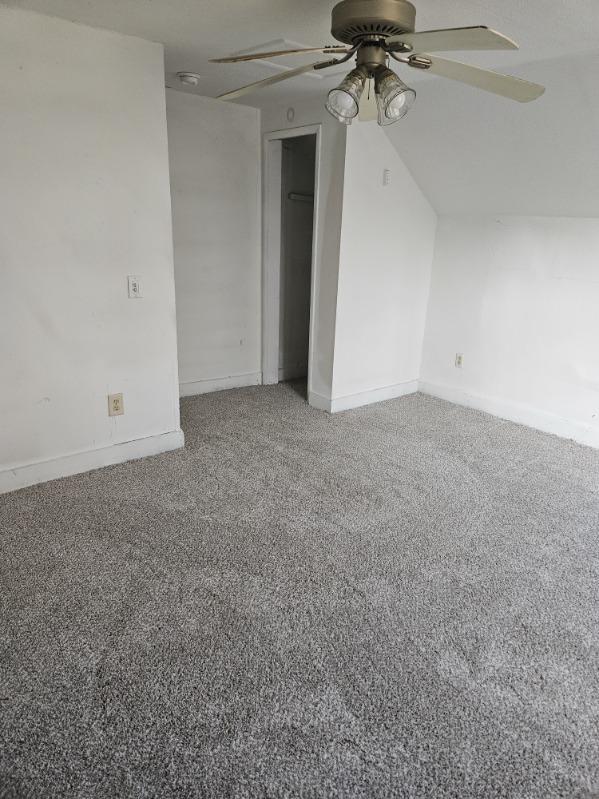 1203 Weaver St, Unit B in Lafayette, IN - Foto de edificio - Building Photo