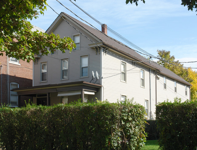 412 W Main St in Bloomsburg, PA - Building Photo - Building Photo