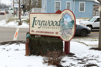 Ivywood Apartments in Columbus, OH - Building Photo - Building Photo