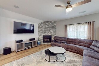 6112 Whale rock court in Fort Worth, TX - Building Photo - Building Photo