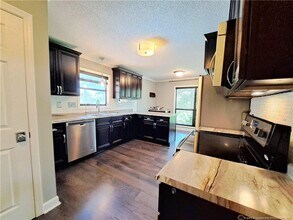 741 Maxine St in Fayetteville, NC - Building Photo - Building Photo