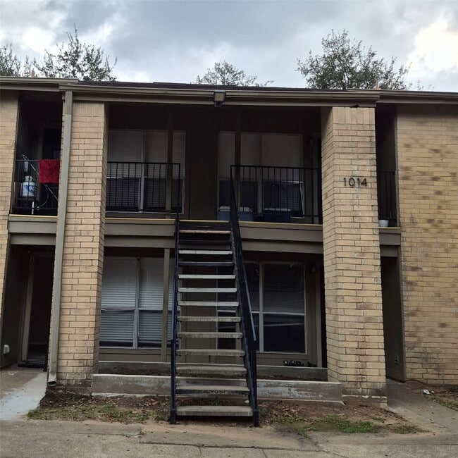 property at 1014 Gunnison St