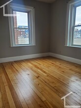 14 Glenville Ave, Unit 2 in Boston, MA - Building Photo - Building Photo