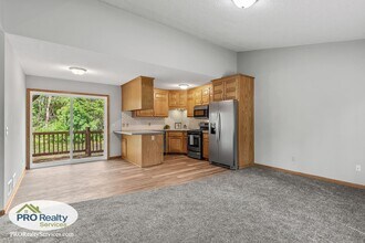 7710 Greenwood Dr in Mounds View, MN - Building Photo - Building Photo