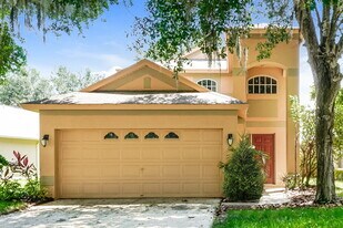 6922 Summer Harbor Ln in Riverview, FL - Building Photo