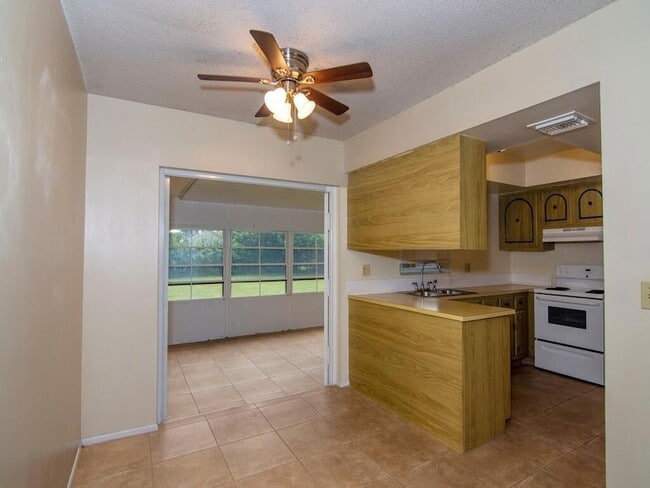 226 SW Reynolds Ave in Port St. Lucie, FL - Building Photo - Building Photo