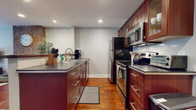 15 Union St, Unit 2 in Boston, MA - Building Photo - Building Photo