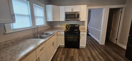 901 Dequincy St in Indianapolis, IN - Building Photo - Building Photo