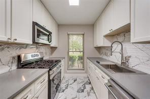 13030 Mitchwin Rd in Farmers Branch, TX - Building Photo - Building Photo