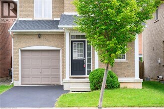 26 Springstead Ave in Hamilton, ON - Building Photo - Building Photo