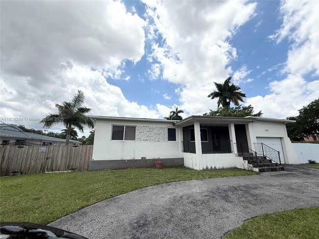 8480 SW 2nd St in Miami, FL - Building Photo - Building Photo