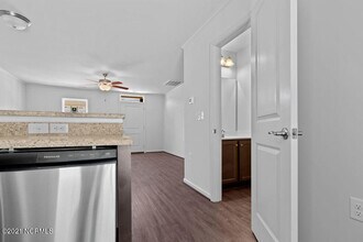 512 Pate Dr in Midway Park, NC - Building Photo - Building Photo