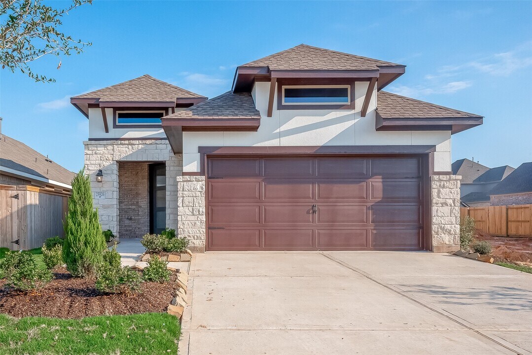 25926 Horizon Star Ln in Richmond, TX - Building Photo