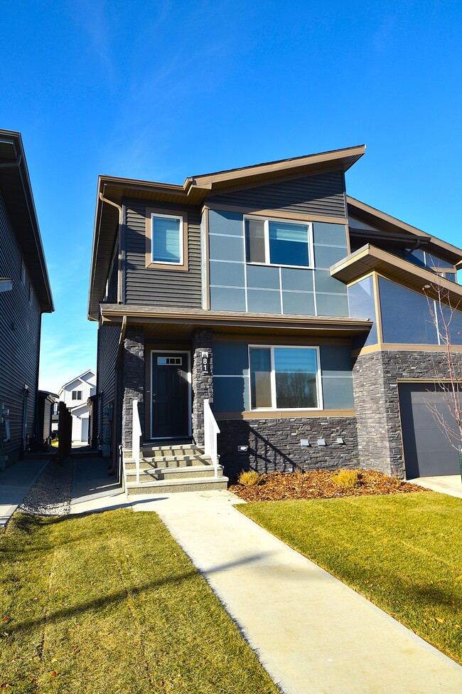 69 Fenwyck Blvd in Spruce Grove, AB - Building Photo - Building Photo