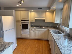 5411 Houghton Pl in Philadelphia, PA - Building Photo - Building Photo