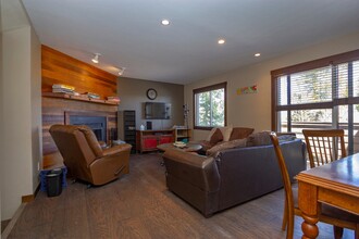 6748 Ryan Gulch Rd in Silverthorne, CO - Building Photo - Building Photo