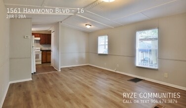 1561 Hammond Blvd in Jacksonville, FL - Building Photo - Building Photo