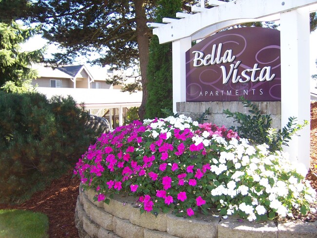 Bella Vista Apartments in Tacoma, WA - Building Photo - Building Photo