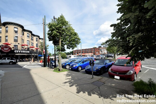 2 Sutherland Rd, Unit 51 in Boston, MA - Building Photo - Building Photo