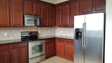 13241 Hatherton Cir in Orlando, FL - Building Photo - Building Photo