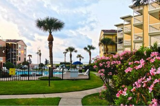 6300 Seawall Blvd in Galveston, TX - Building Photo - Building Photo