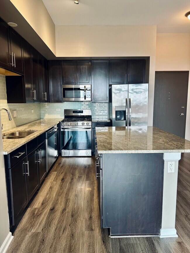 2300 S Michigan Ave in Chicago, IL - Building Photo - Building Photo